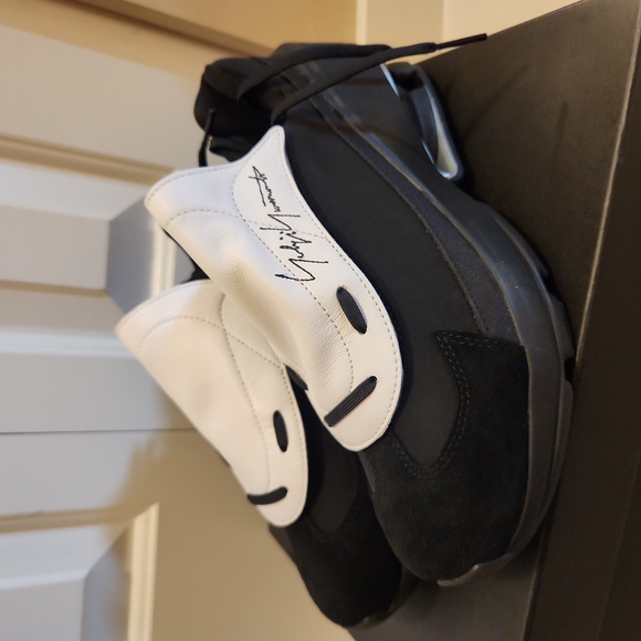 Y-3 Womens Sukui Trainers Black/White - Picture 11 of 11